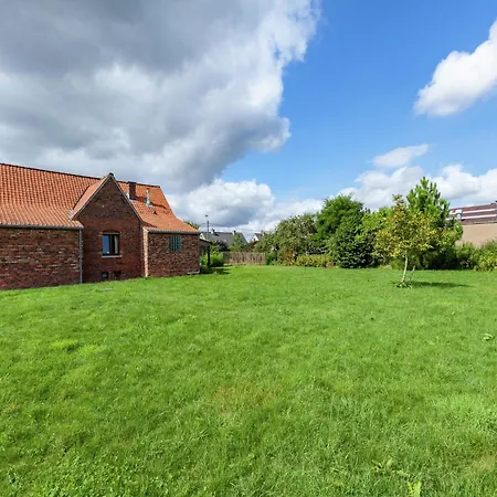 Spacious Family Home Holiday home Le Bizet