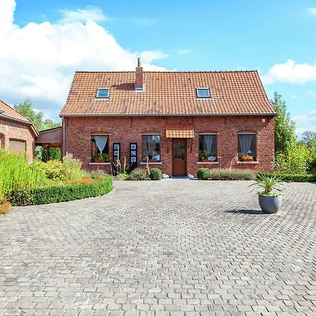 Cozy In Ploegsteert With A Garden בית נופש