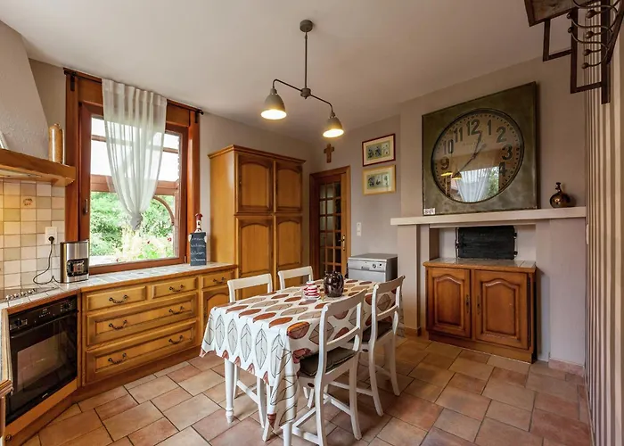 Spacious Family Home *